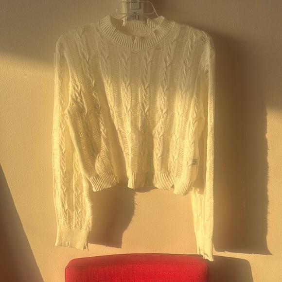 SHEIN Cream Cable Knit Crew Neck Sweater - Picture 3 of 4